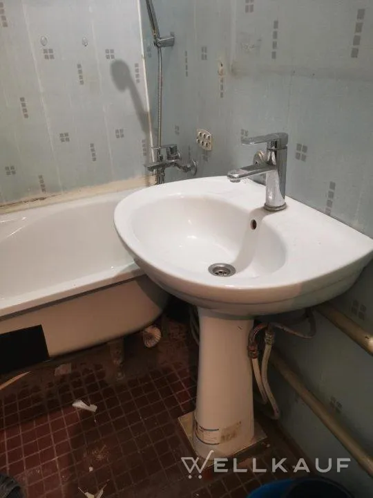 Gebrauchtes Tulpenwaschbecken