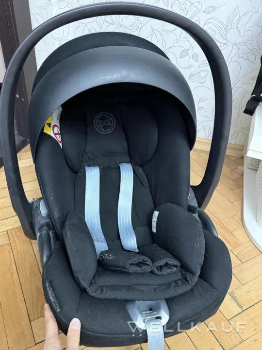 Kindersitz fürs Auto