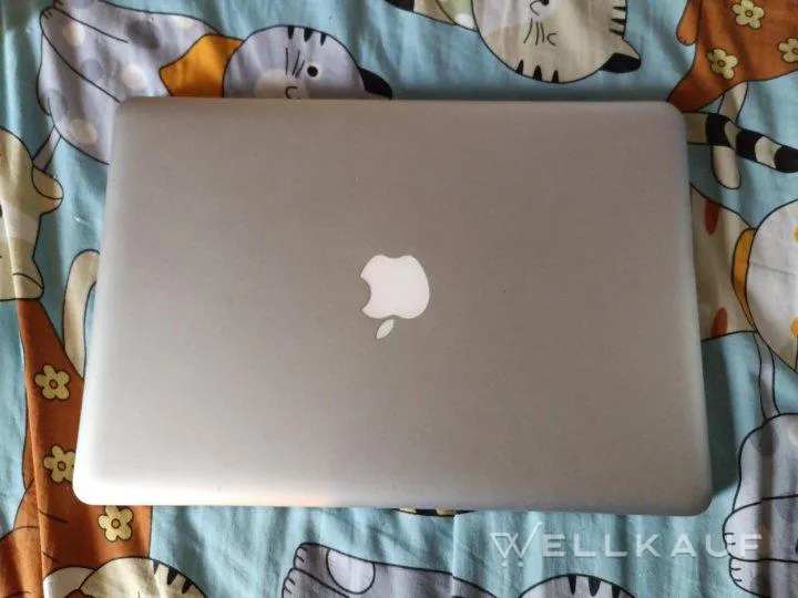 Macbook