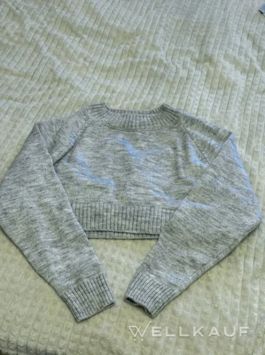 Kurzer Pullover