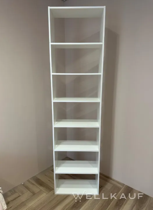 Bücherregal