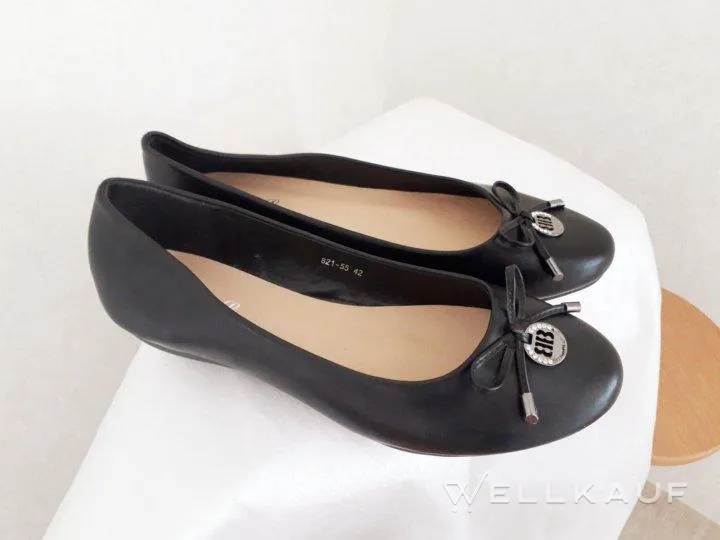 Neue Ballerinas, Größe 42