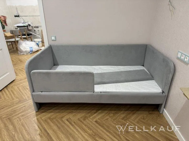 Kinderbett