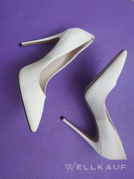 Beige Schuhe