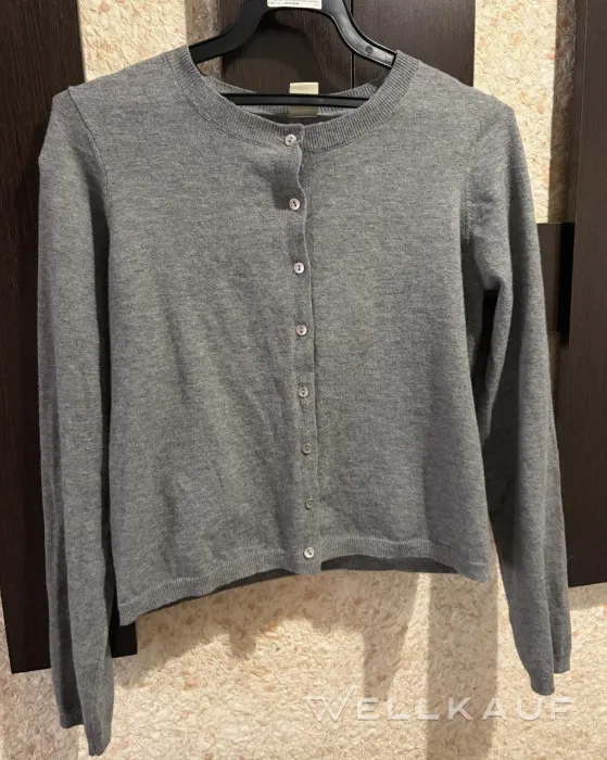 Damenstrickjacke