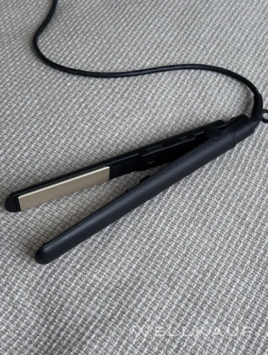 Lockenstab und Glätteisen