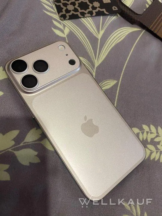 iPhone 15 Pro Max