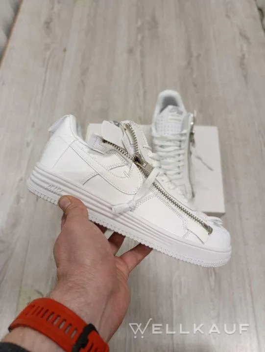 Nike Lunar Force 1 Sneaker