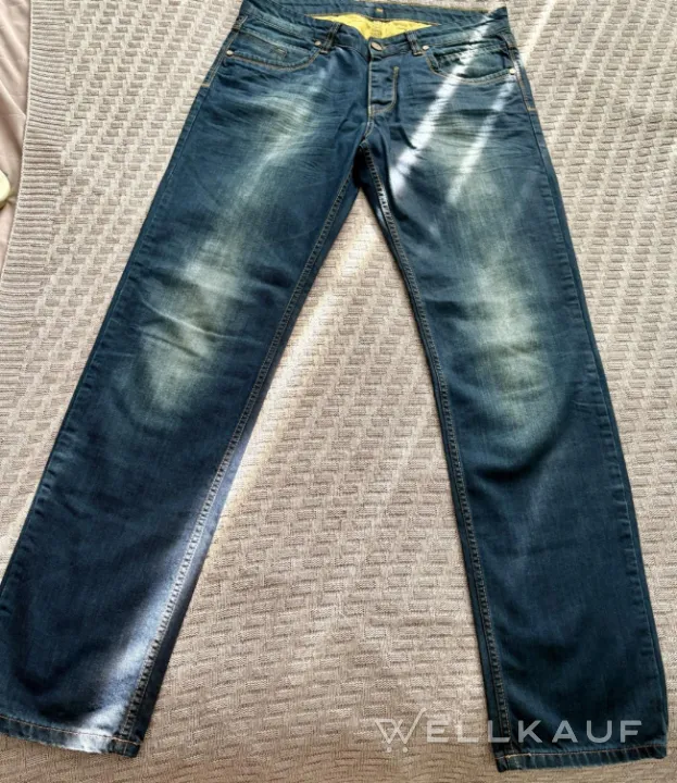 Herrenjeans